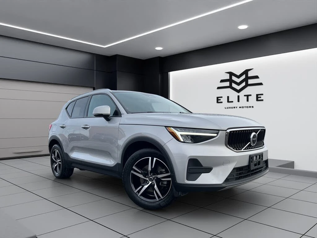 Volvo XC40 B5 Core AWD - автомобили, коли, обяви за нови и употребявани 0