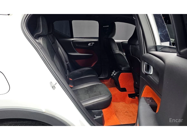 Volvo XC40 * T4* R-DESIGN* КОЖА* ПОДГРЕВ* TOP* - автомобили, коли, обяви за нови и употребявани 11