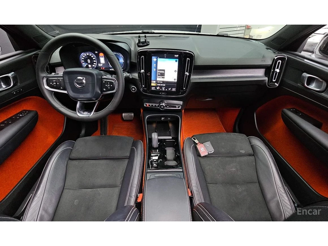 Volvo XC40 * T4* R-DESIGN* КОЖА* ПОДГРЕВ* TOP* - автомобили, коли, обяви за нови и употребявани 6