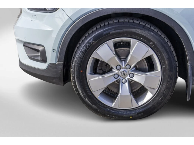 Volvo XC40 T5 MOMENTUM* HARMAN/KARDON* 360 КАМЕРИ* ПАНОРАМА - автомобили, коли, обяви за нови и употребявани 4