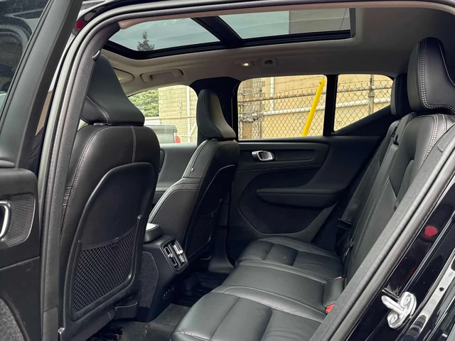 Volvo XC40 | Plus Dark Theme | ПОДГРЕВ | ПАНОРАМА | - автомобили, коли, обяви за нови и употребявани 9