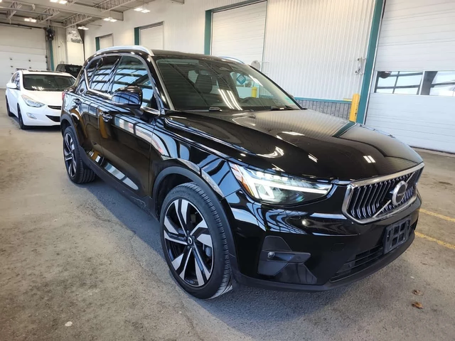 Volvo XC40 PLUS BRIGHT THEME| ПАМЕТ| ПАНОРАМА| 2 КЛЮЧА| - автомобили, коли, обяви за нови и употребявани 1