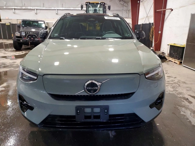 Volvo XC40 RECHARGE ULTIMATE AWD - автомобили, коли, обяви за нови и употребявани 4
