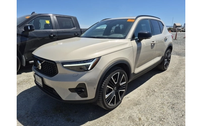 volvo-xc40 - 0