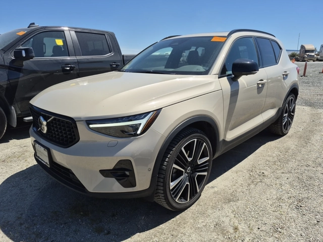 Volvo XC40 2025 Volvo XC40 ULTRA DARK THEME - автомобили, коли, обяви за нови и употребявани 0
