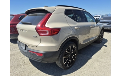 volvo-xc40 - 2