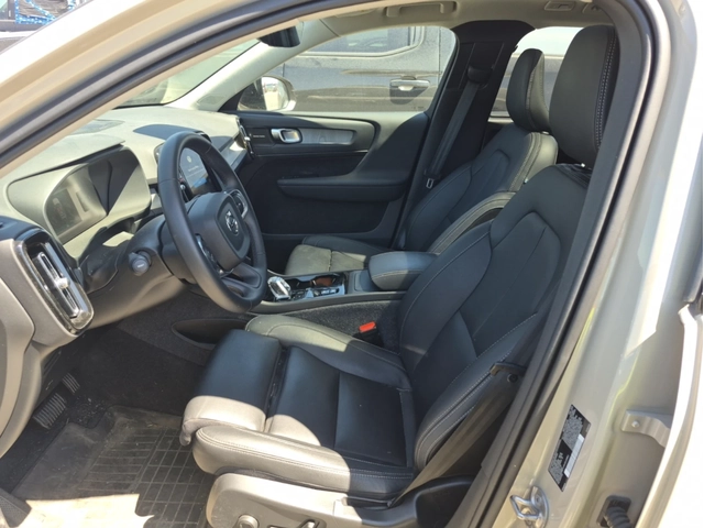Volvo XC40 2025 Volvo XC40 ULTRA DARK THEME - автомобили, коли, обяви за нови и употребявани 4