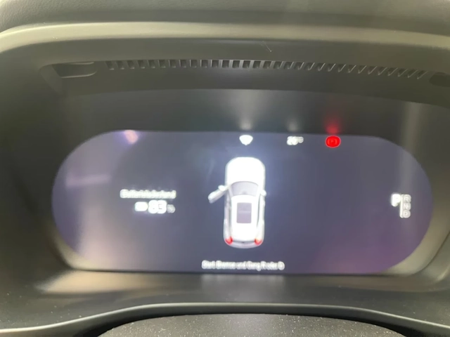 Volvo XC40 EV Twin Ultimate AWD 360 DISTR Winter Pack H/K K-L - автомобили, коли, обяви за нови и употребявани 10