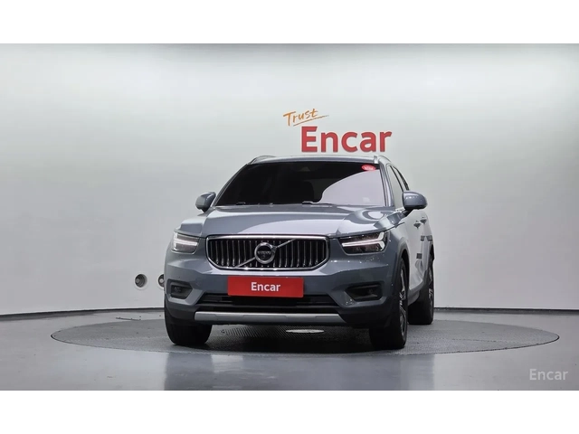 Volvo XC40 T4 AWD / INSCRIPTION / HARMAN-KARDON / 360 / PANO - автомобили, коли, обяви за нови и употребявани 2