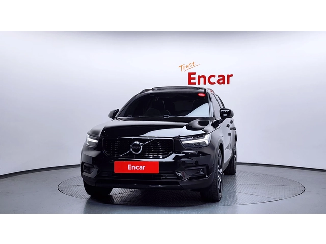 Volvo XC40 2018* R-DESIGN* DISTRONIK* DIGITAL* PANO* КРАЙНА Ц - автомобили, коли, обяви за нови и употребявани 1