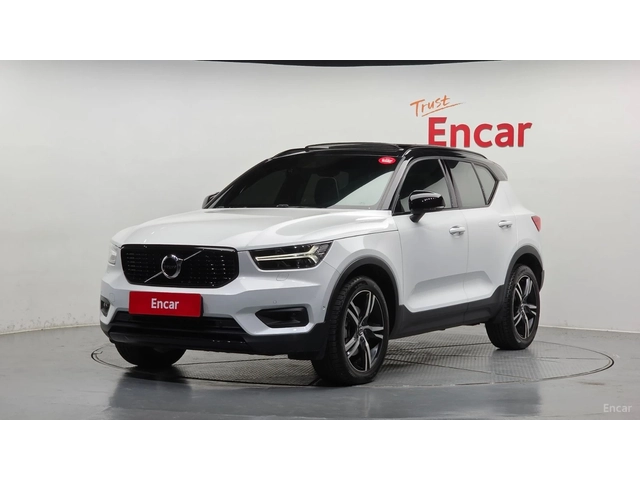 Volvo XC40 T4* R-Design* КОЖА* ПОДГРЕВ* ПАНО* КАМЕРА* - автомобили, коли, обяви за нови и употребявани 0