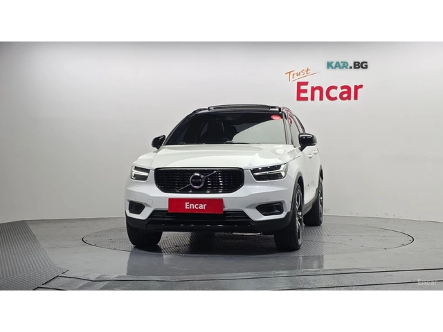 Volvo XC40 T4* R-Design* ПОДГРЕВ* ДИСТРОНИК* КАМЕРА* - автомобили, коли, обяви за нови и употребявани 1