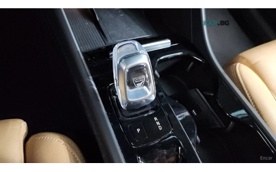Volvo XC40 B4 Inscription* КОЖА* НАВИ* ПАНО - автомобили, коли, обяви за нови и употребявани 6