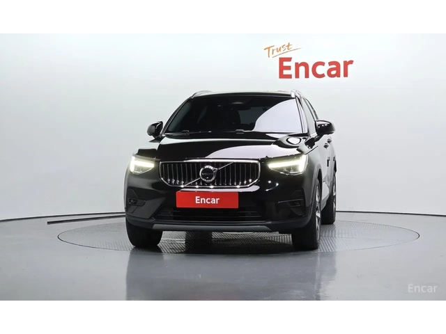Volvo XC40 B4* ULTIMATE BRIGHT* AWD* PANO* 360 - автомобили, коли, обяви за нови и употребявани 2