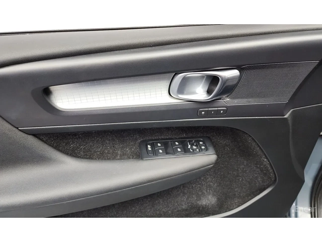 Volvo XC40 T4 Inscription* ЛИЗИНГ* - автомобили, коли, обяви за нови и употребявани 10