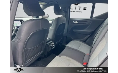 Volvo XC40 2 Ключа* Камера* Сервизна - автомобили, коли, обяви за нови и употребявани 12