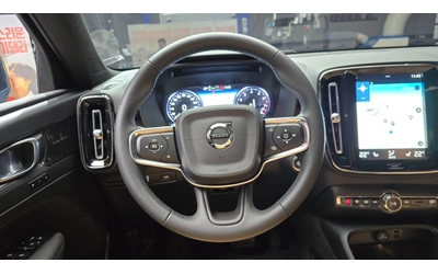 Volvo XC40 B4 Inscription | 360  | Adaptive Cruise | Panorami - автомобили, коли, обяви за нови и употребявани 13