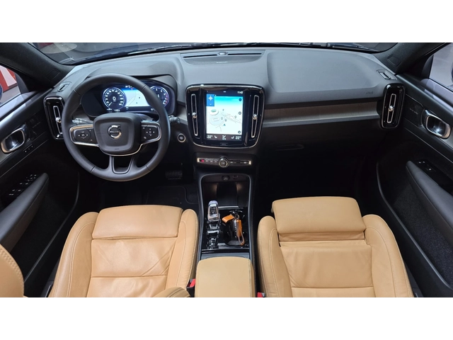 Volvo XC40 B4 Inscription | 360  | Adaptive Cruise | Panorami - автомобили, коли, обяви за нови и употребявани 4