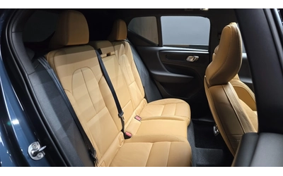 Volvo XC40 B4 Inscription | 360  | Adaptive Cruise | Panorami - автомобили, коли, обяви за нови и употребявани 9