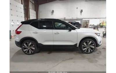 Volvo XC40 RECHARGE PURE ELECTRIC P8 TWIN ULTIMATE - автомобили, коли, обяви за нови и употребявани 10