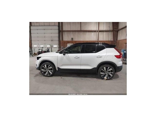 Volvo XC40 RECHARGE PURE ELECTRIC P8 TWIN ULTIMATE - автомобили, коли, обяви за нови и употребявани 11