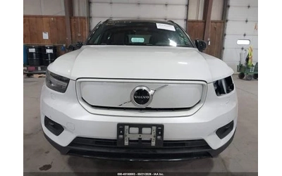 Volvo XC40 RECHARGE PURE ELECTRIC P8 TWIN ULTIMATE - автомобили, коли, обяви за нови и употребявани 9
