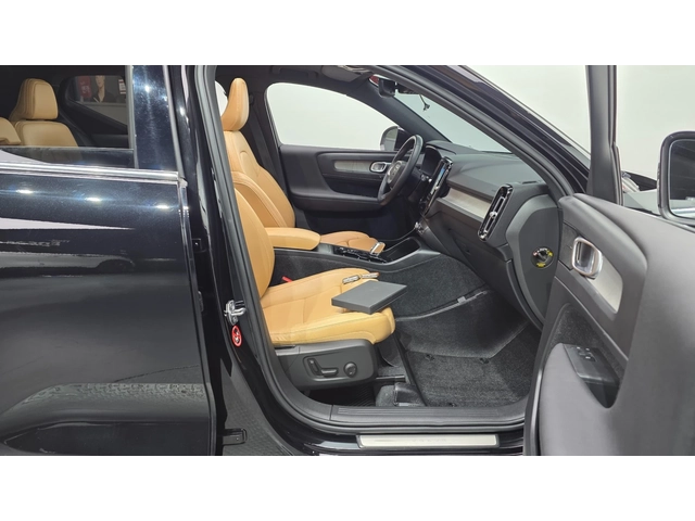 Volvo XC40 B4 Inscription - автомобили, коли, обяви за нови и употребявани 10