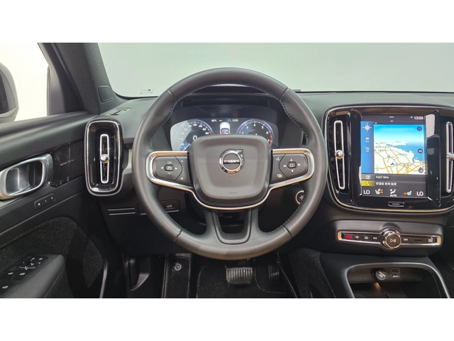 Volvo XC40 B4 Inscription - автомобили, коли, обяви за нови и употребявани 13