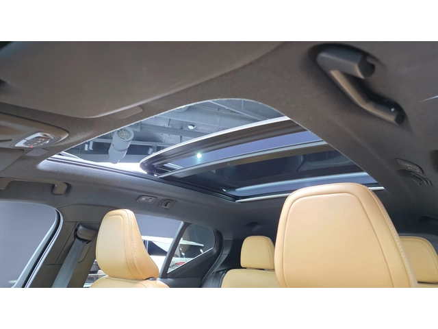 Volvo XC40 B4 Inscription - автомобили, коли, обяви за нови и употребявани 14