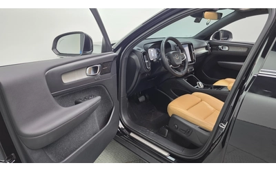 Volvo XC40 B4 Inscription - автомобили, коли, обяви за нови и употребявани 9