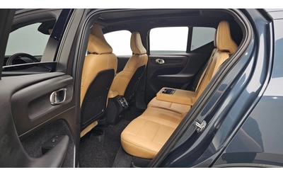 Volvo XC40 B4 Inscription - автомобили, коли, обяви за нови и употребявани 11