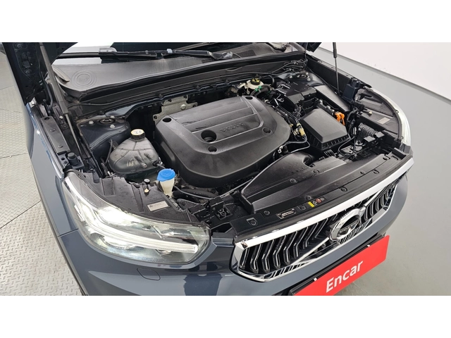 Volvo XC40 B4 Inscription - автомобили, коли, обяви за нови и употребявани 5