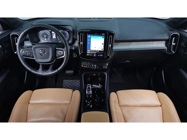 Volvo XC40 B4 Inscription - автомобили, коли, обяви за нови и употребявани 6