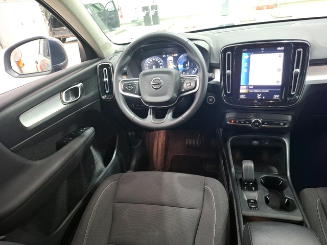 Volvo XC40 T4 Recharge/ PHEV/ Inscription B/ DCT 7/ - автомобили, коли, обяви за нови и употребявани 4