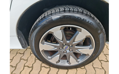 Volvo XC60 2.0-D4-НАВИ-КОЖА - автомобили, коли, обяви за нови и употребявани 16