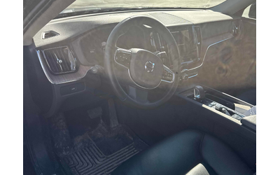 volvo-xc60-2-0l-4cyl-awd - 4