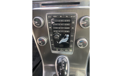 Volvo XC60, 2015 г., 287000 км, 181 к.с. - автомобили, коли, обяви за нови и употребявани 17