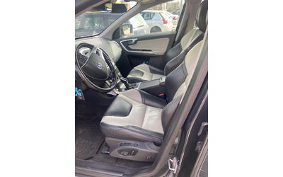 Volvo XC60, 2015 г., 287000 км, 181 к.с. - автомобили, коли, обяви за нови и употребявани 19