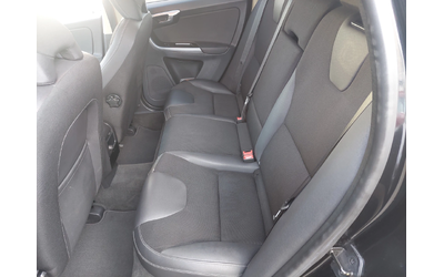 Volvo XC60 D3 2, 4D 163ps - автомобили, коли, обяви за нови и употребявани 11