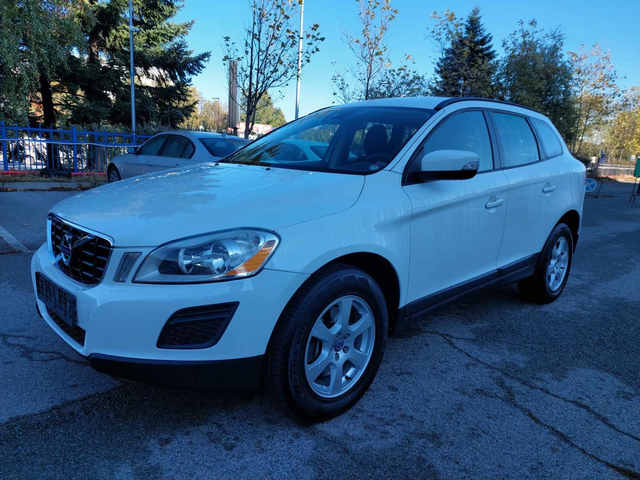 Volvo XC60 D4 2, 0d 163ps AUTOMATIC - автомобили, коли, обяви за нови и употребявани 0