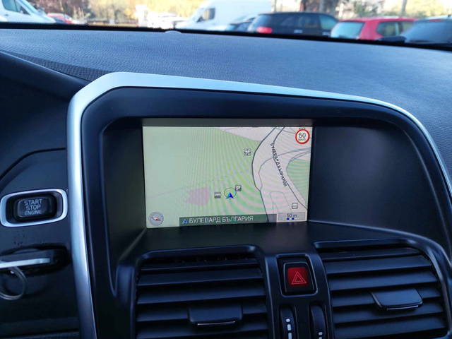 Volvo XC60 D4 2, 0d 163ps AUTOMATIC - автомобили, коли, обяви за нови и употребявани 8