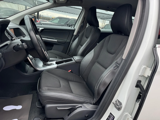 Volvo XC60 2.0D-FACELIFT-AUT-NAVI-DIGITAL - автомобили, коли, обяви за нови и употребявани 8