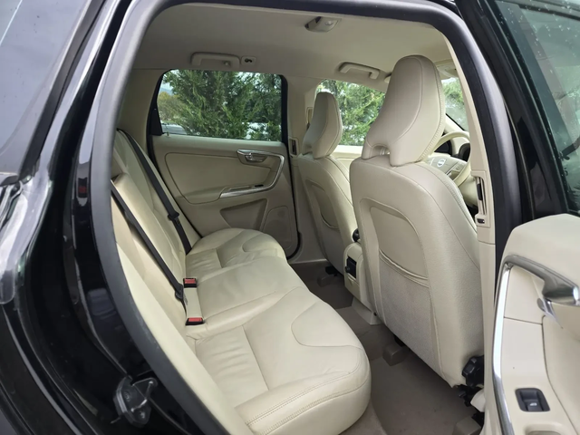 Volvo XC60 2.0D-163кс= АВТОМАТ= НАВИ= SUMMUM - автомобили, коли, обяви за нови и употребявани 13