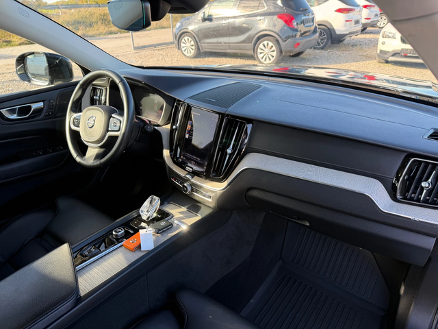 Volvo XC60 B4 AWD INSCRIPTION - автомобили, коли, обяви за нови и употребявани 12