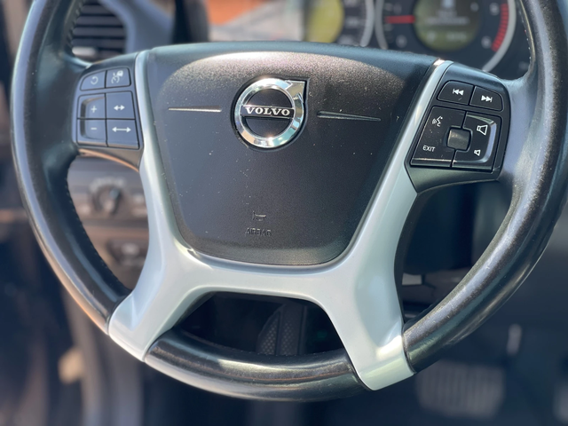 Volvo XC60 2.4D4 AWD - автомобили, коли, обяви за нови и употребявани 15