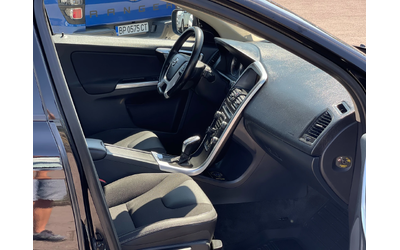 Volvo XC60 2.4D4 AWD - автомобили, коли, обяви за нови и употребявани 7