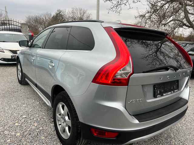 Volvo XC60 2.0D3-ЕВРО 5В-АВТОМАТИК-НАВИГАЦИЯ - автомобили, коли, обяви за нови и употребявани 3