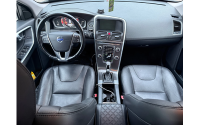 Volvo XC60 Бенз/ГАЗ* ПОДГРЕВ* 4х4* КАМЕРА* АВТОПИЛОТ - автомобили, коли, обяви за нови и употребявани 12