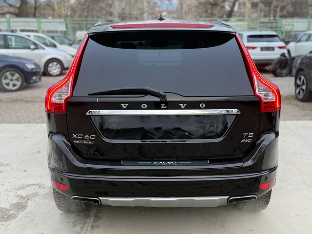 Volvo XC60 Бенз/ГАЗ* ПОДГРЕВ* 4х4* КАМЕРА* АВТОПИЛОТ - автомобили, коли, обяви за нови и употребявани 2
