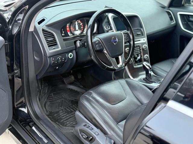 Volvo XC60 Бенз/ГАЗ* ПОДГРЕВ* 4х4* КАМЕРА* АВТОПИЛОТ - автомобили, коли, обяви за нови и употребявани 8